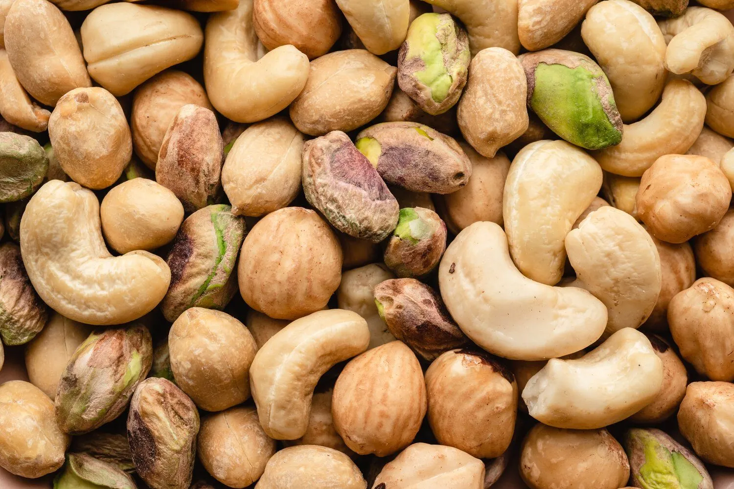 Nuts are allowed on the keto diet.