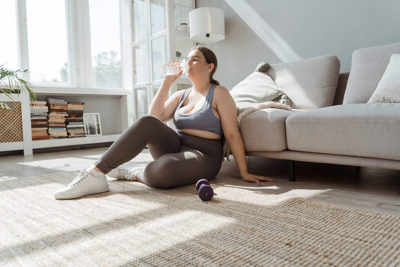 A human weight loss coach can keep you accountable and motivated from week-to-week with on-demand solutions.