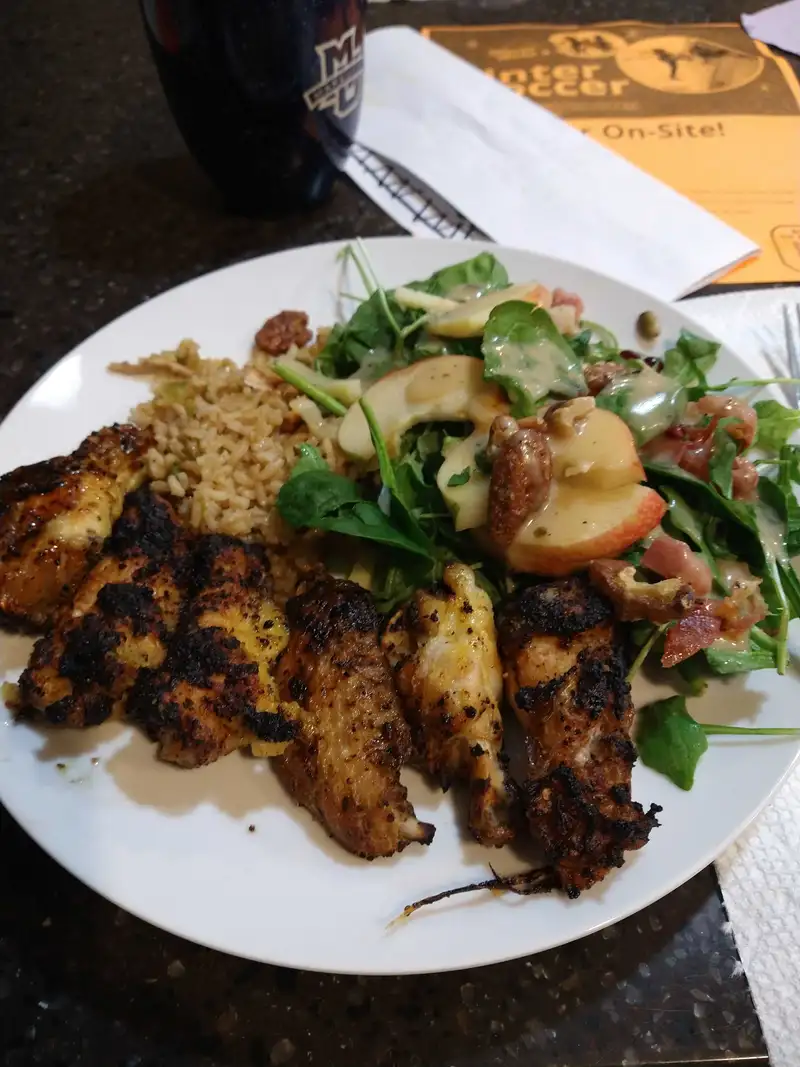 Healthy Air Fryer Chicken Wings Salad Recipe