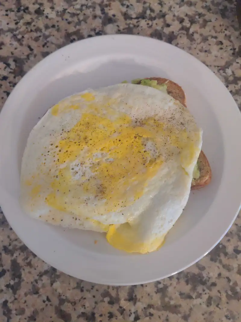 Healthy Avocado Egg Toast Recipe