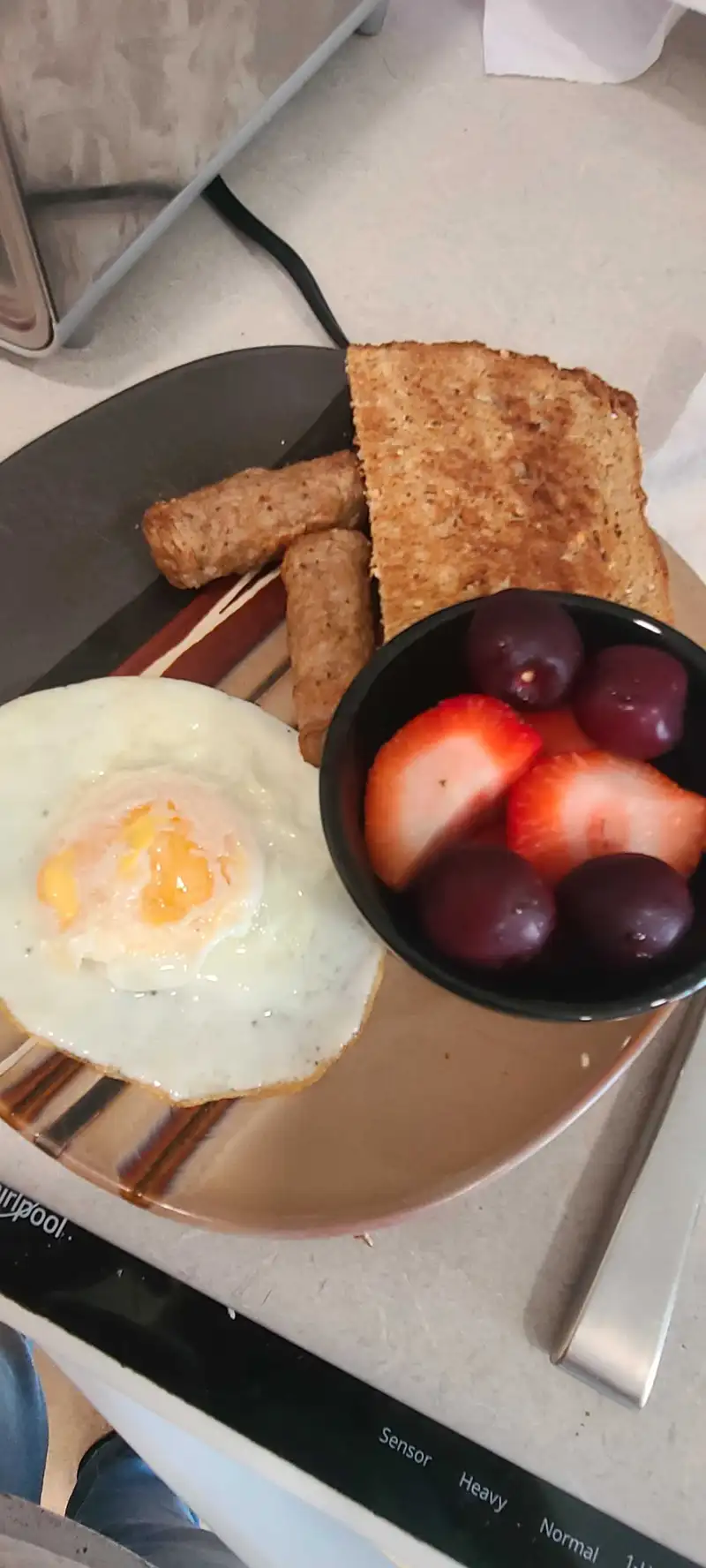 Healthy Avocado Egg Toast Recipe
