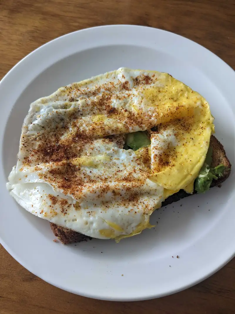 Healthy Avocado Egg Toast Recipe