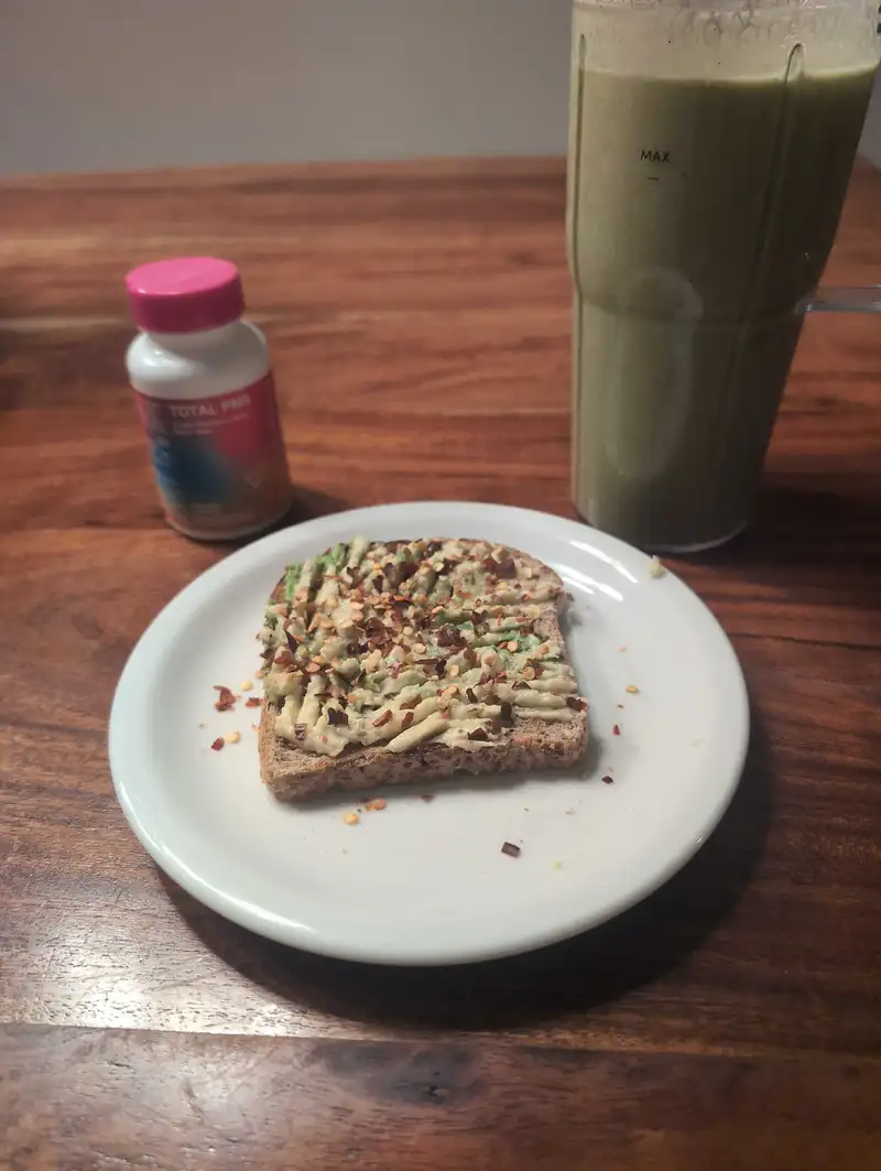 Healthy Avocado Toast Recipe – 220 kcal, 6g protein (Candice D., 24 Oct 2024) | Fitmate Coach Recipe