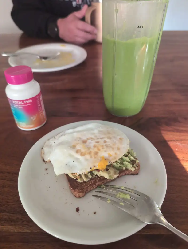 Healthy Avocado Toast with Egg Recipe
