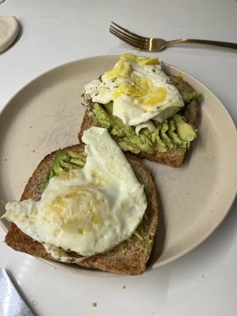 Healthy Avocado Toast with Egg Recipe