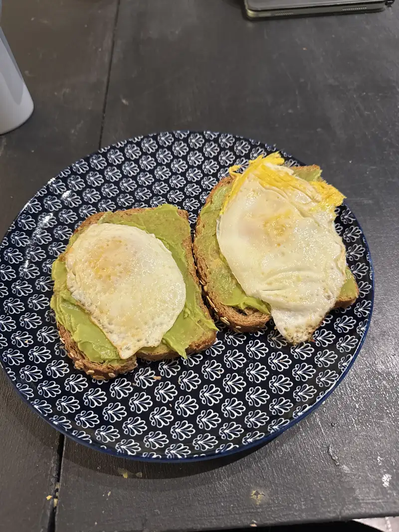 Healthy Avocado Toast with Egg Recipe