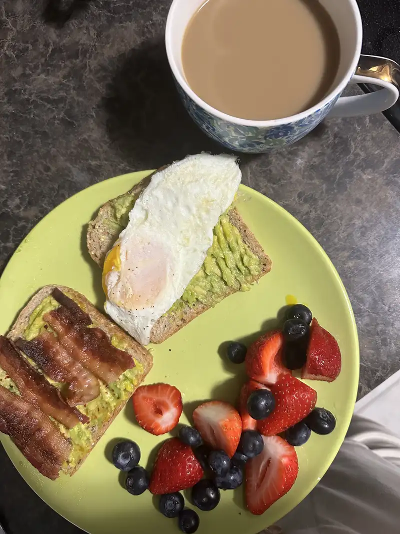 Healthy Avocado Toast with Egg Recipe