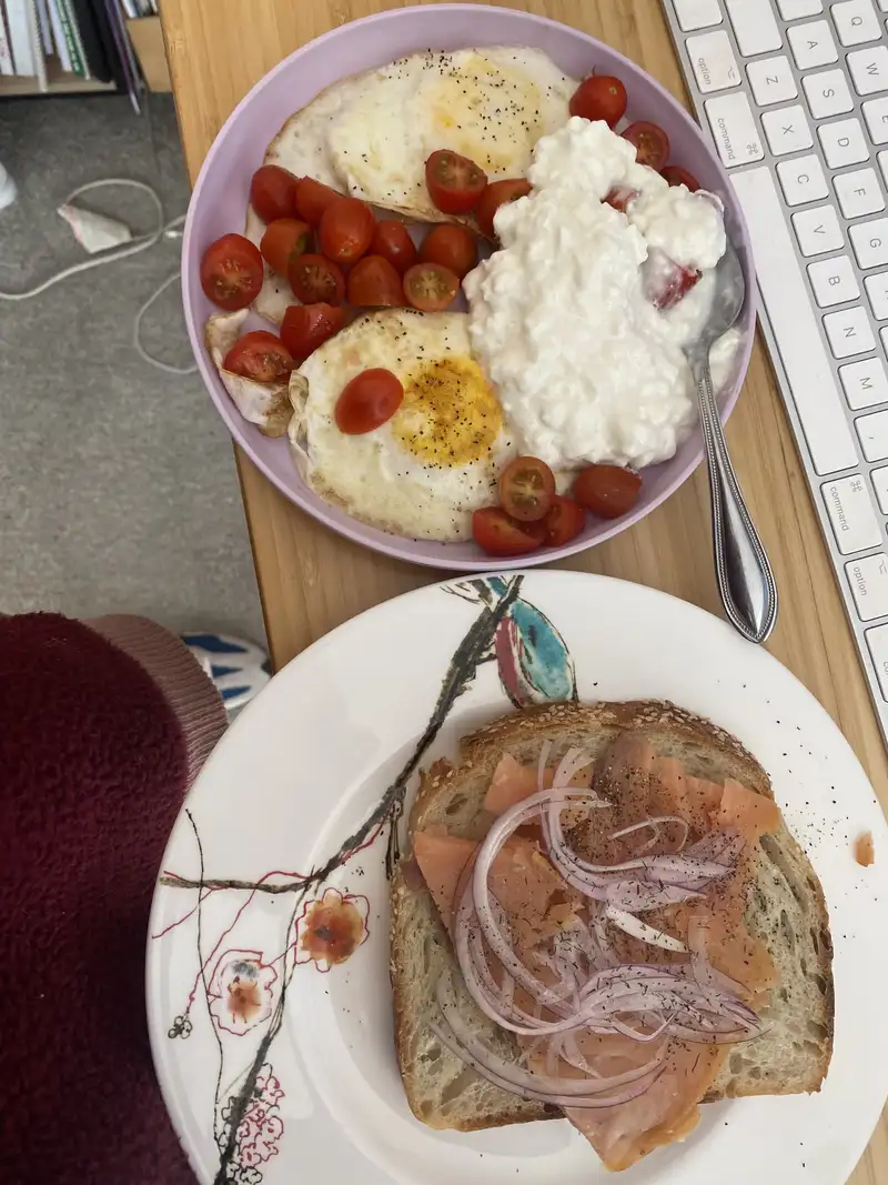 Healthy Avocado Toast with Eggs Recipe