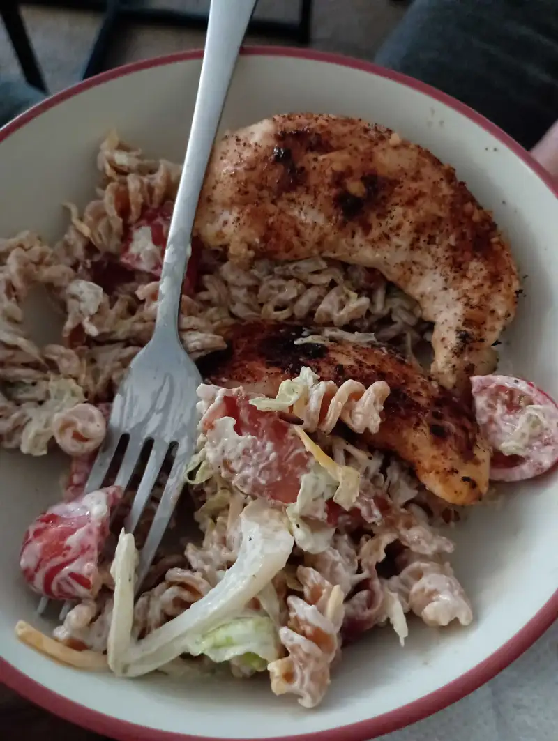 Healthy BLT Pasta Salad Recipe
