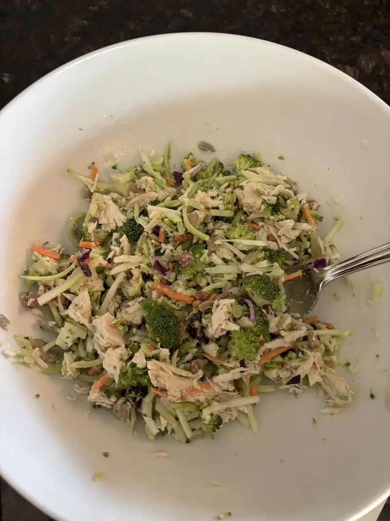 Healthy Broccoli Salad Recipe