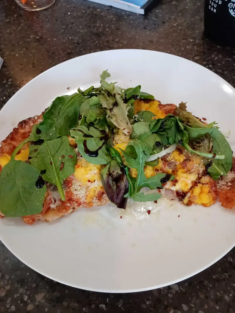 Healthy Cauliflower Breakfast Pizza Recipe