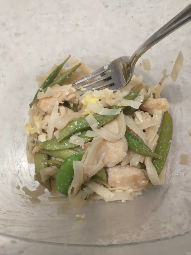 Healthy Chicken Pad Thai Recipe