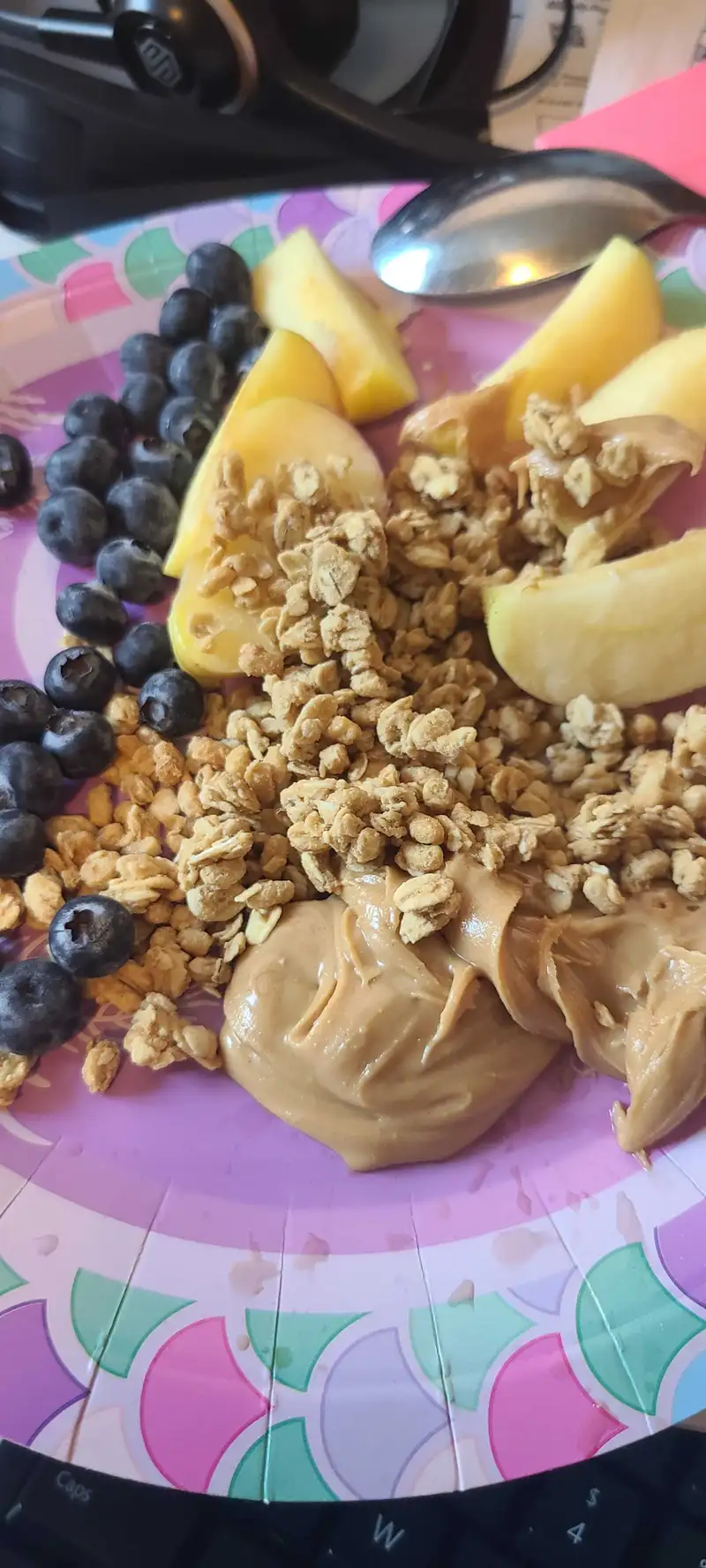 Healthy High Protein Granola Recipe – 250 kcal, 12g protein (Nadine E.) | Fitmate Coach Recipes