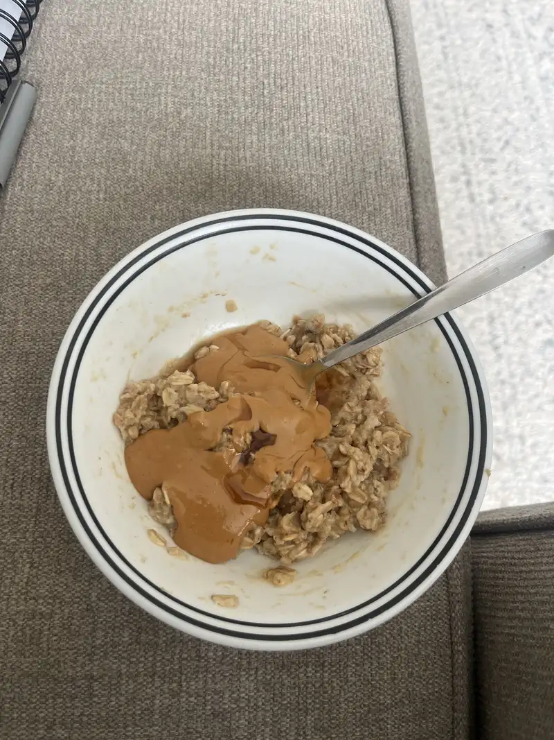 Healthy High Protein Oats Recipe – 350 kcal, 20g protein (Monica B., 4 Jan 2024) | Fitmate Coach Rec