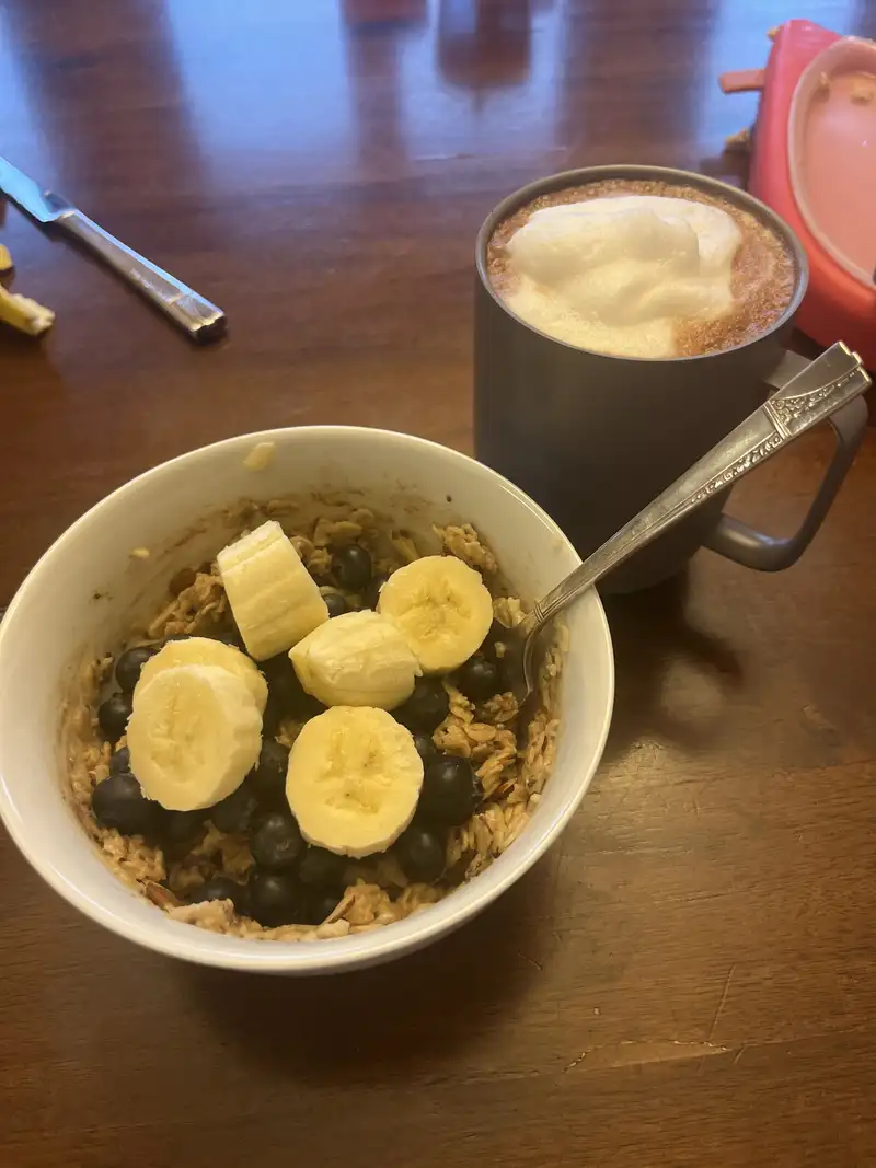 Healthy High Protein Oats Recipe – 300 kcal, 12g protein (Jessica S.) | Fitmate Coach Recipes