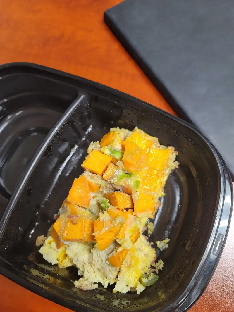 Healthy Lean Protein Breakfast Recipe – 220 kcal, 12g protein (Samantha K.) | Fitmate Coach Recipes