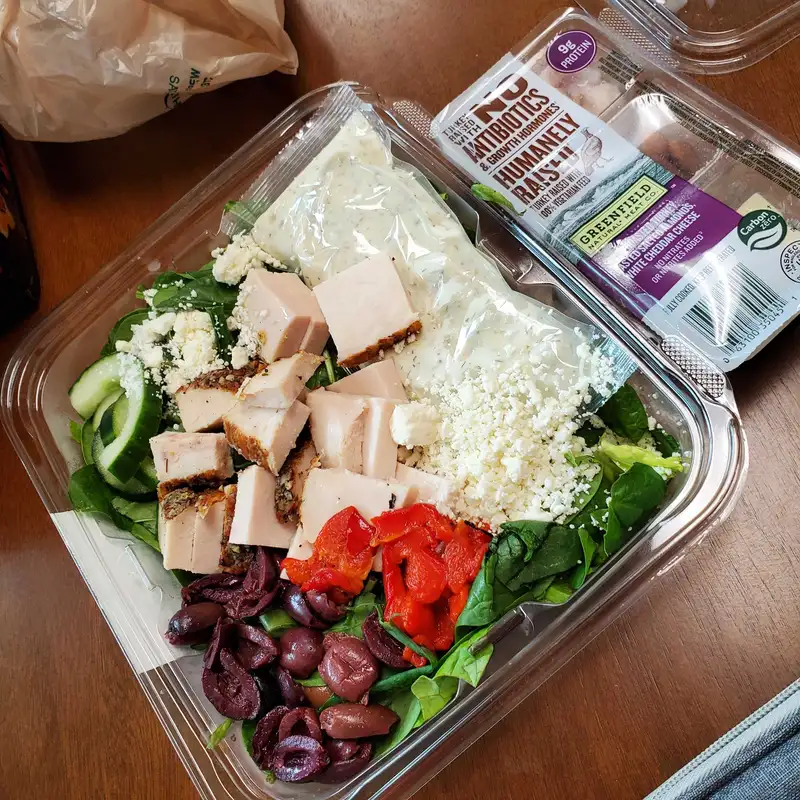 Healthy Mediterranean Salad Recipe