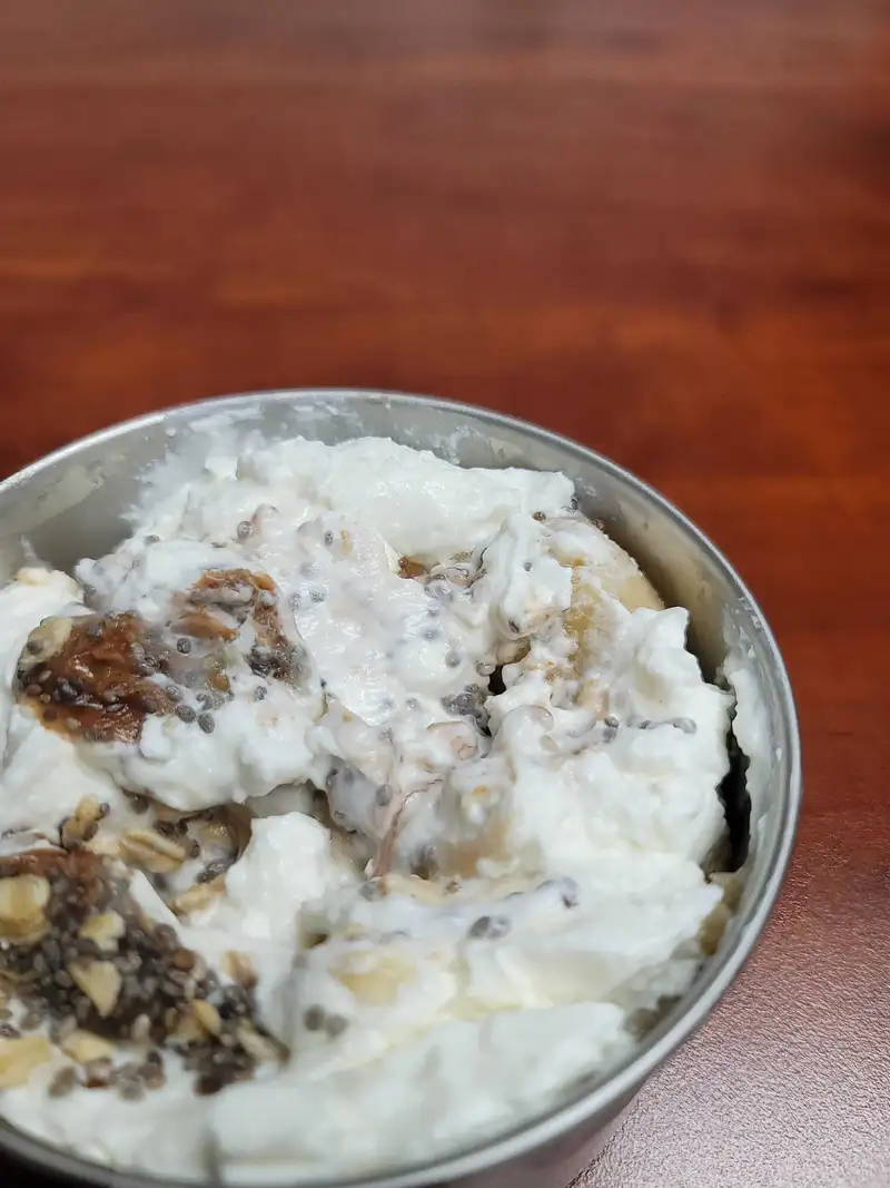 Healthy Overnight Oats Recipe with Yogurt