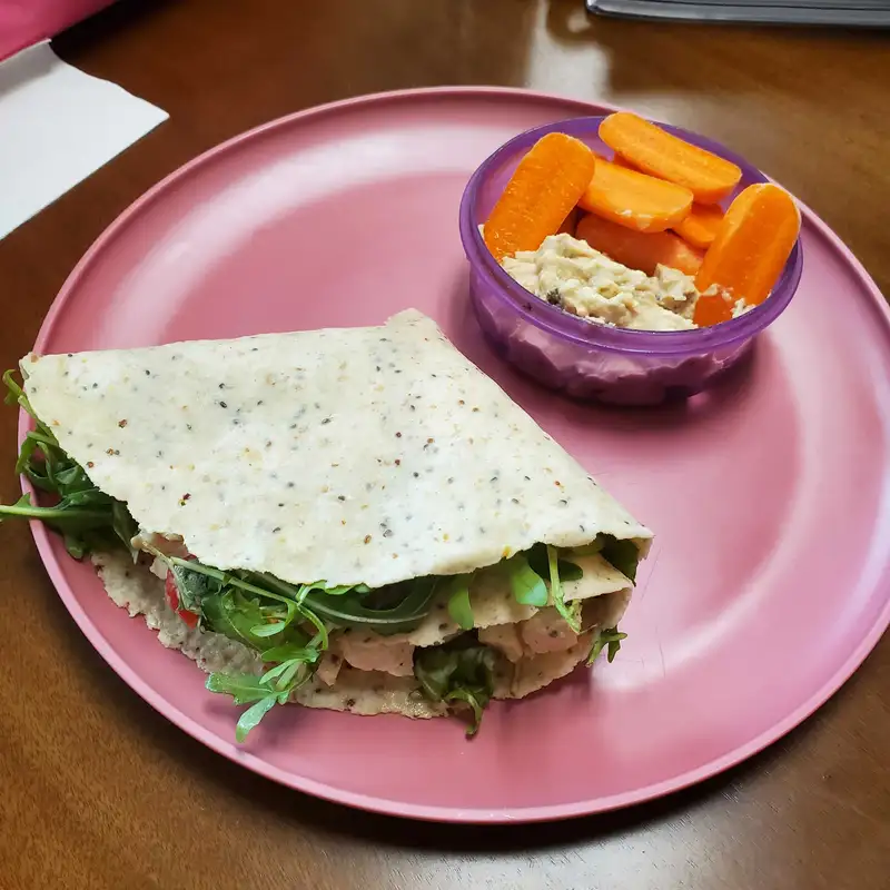 Healthy Quinoa and Chia Chicken Wrap Recipe