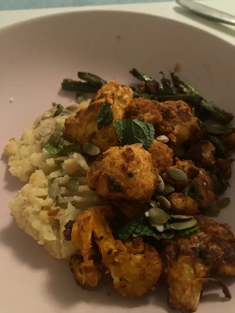 Healthy Roasted Cauliflower and Lentil Bowl Recipe