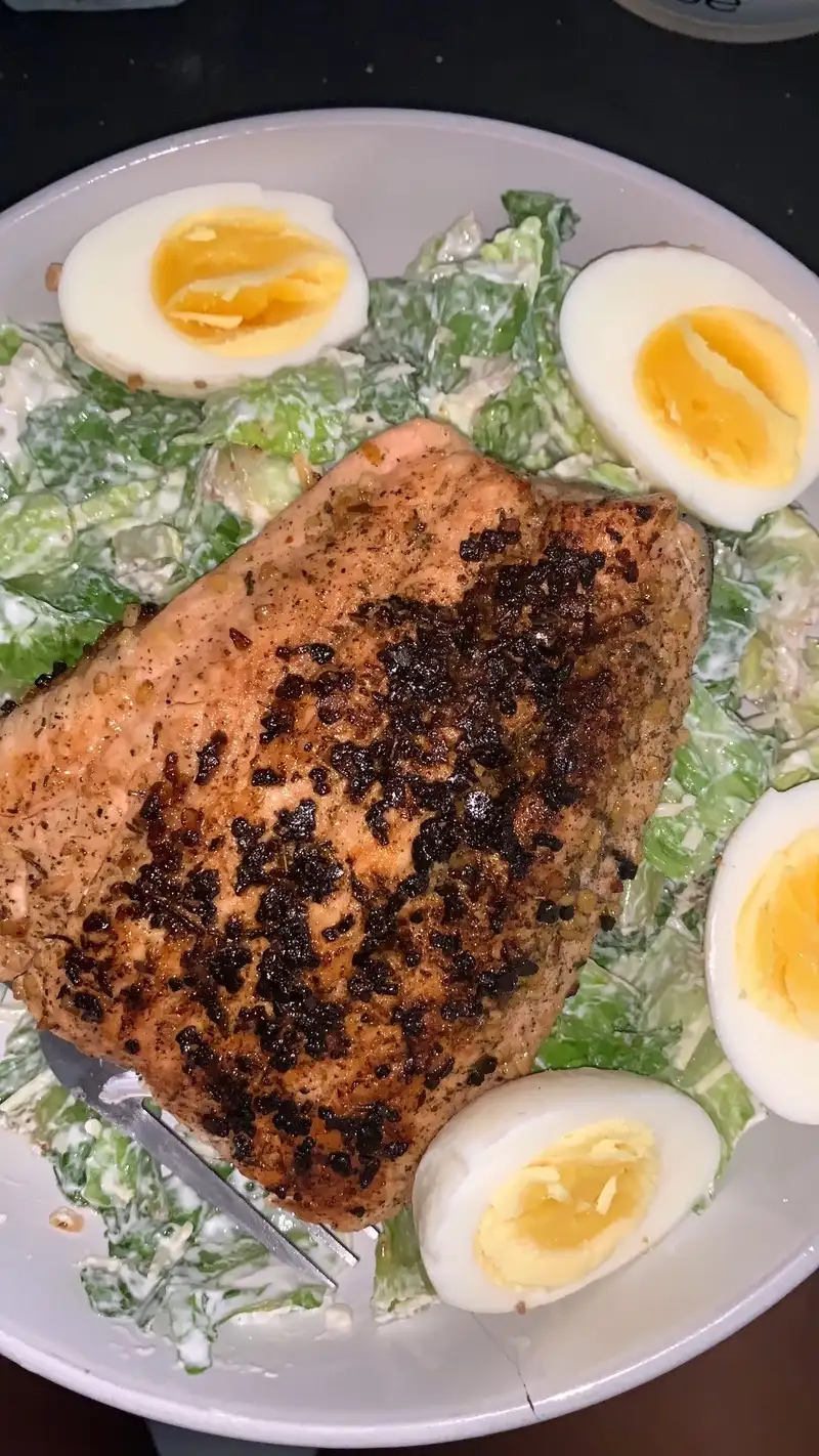 Healthy Salmon Caesar Salad Recipe