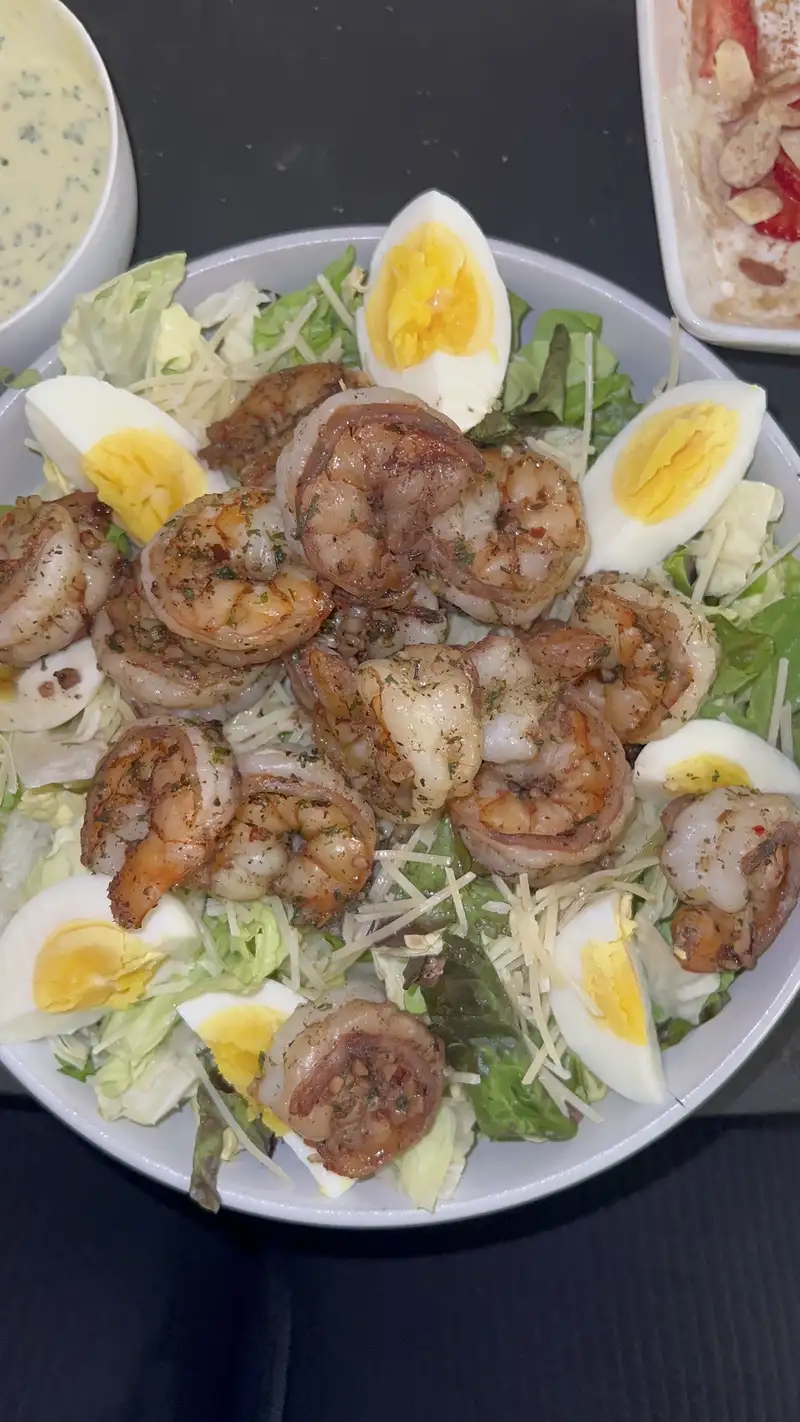 Healthy Shrimp Caesar Salad Recipe