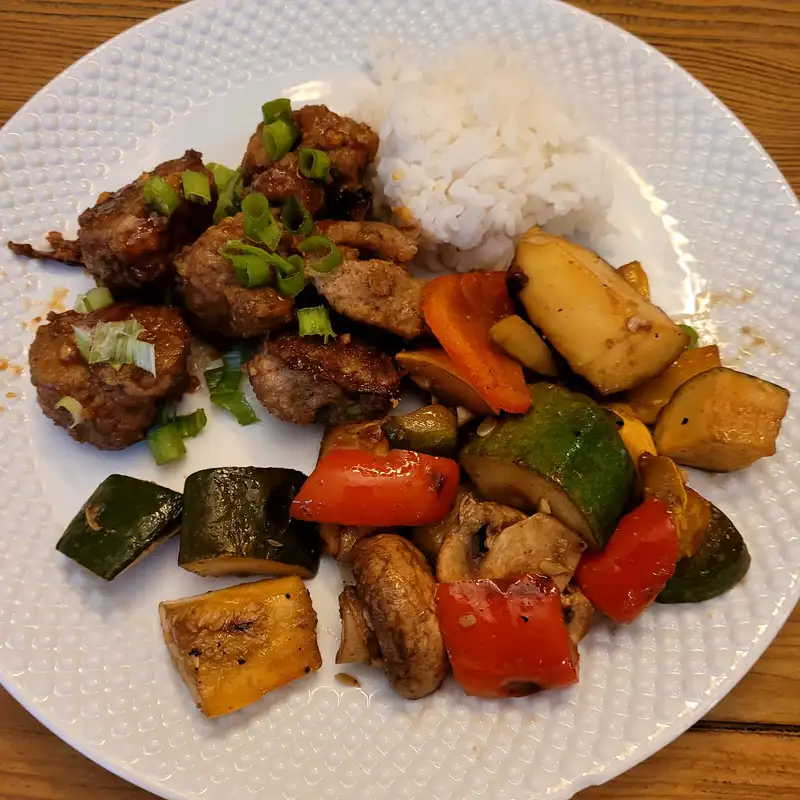 Healthy Sriracha Honey Turkey Meatballs Recipe