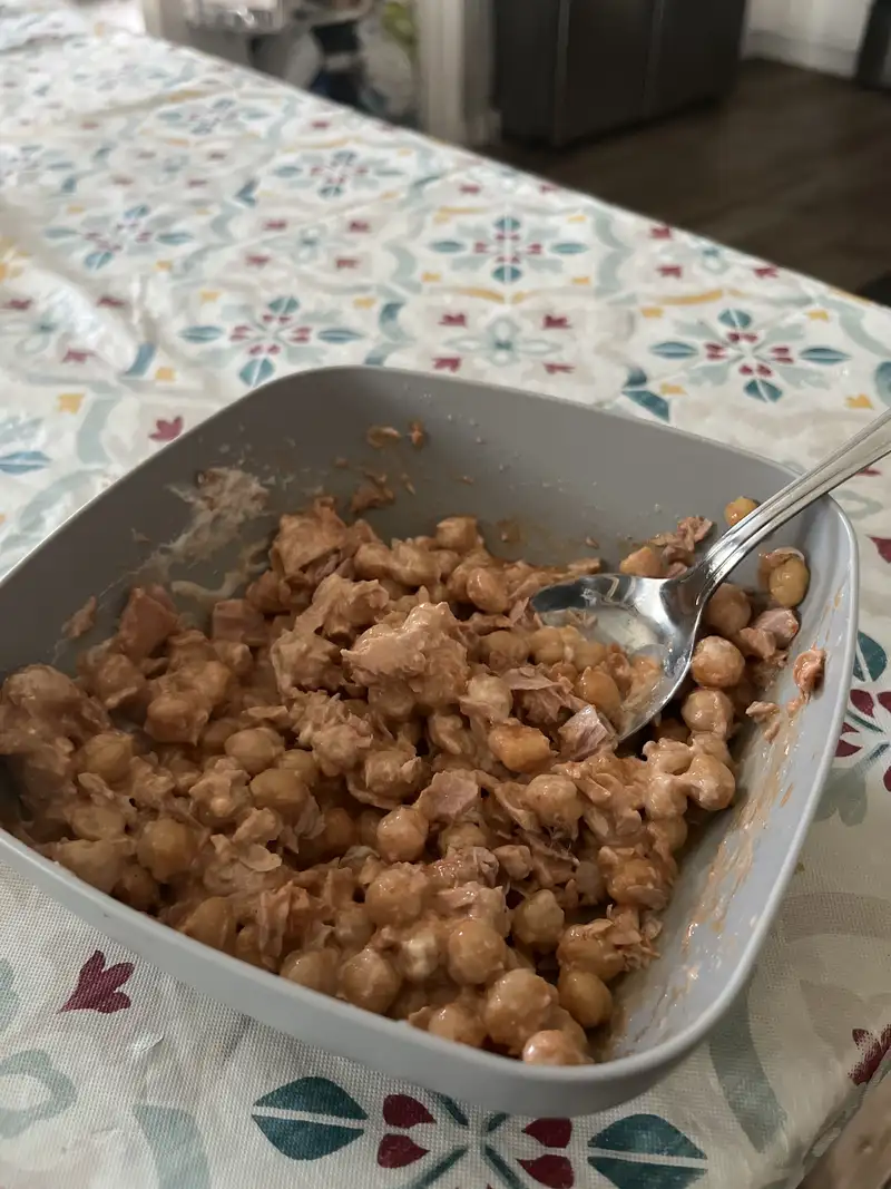 Healthy Tuna Chickpea Salad Recipe