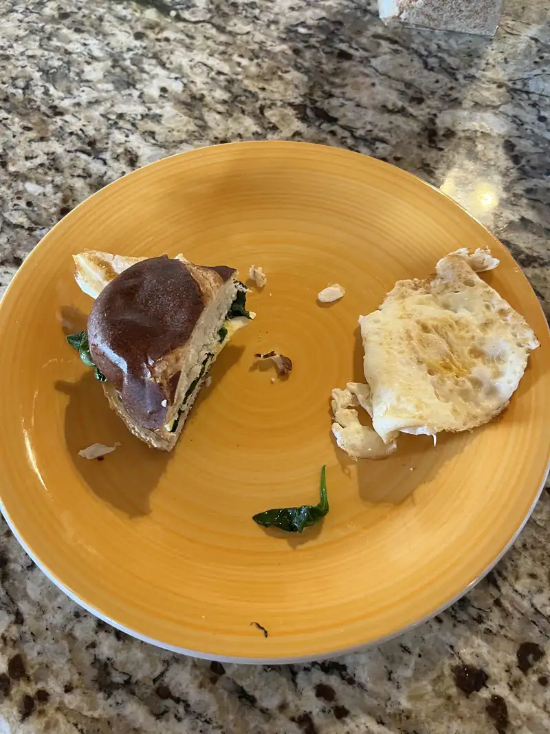Healthy Whole Wheat Spinach Breakfast Sandwich Recipe